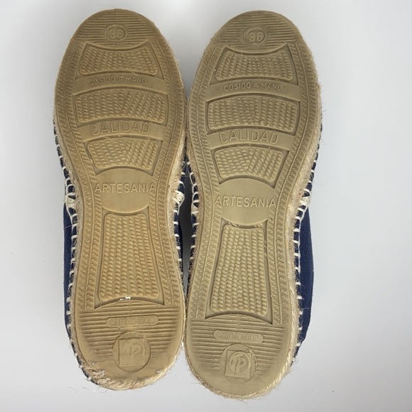 Toni Pons Blue Canvas Espadrilles Tan Trim Slip-On - Picture 16 of 16